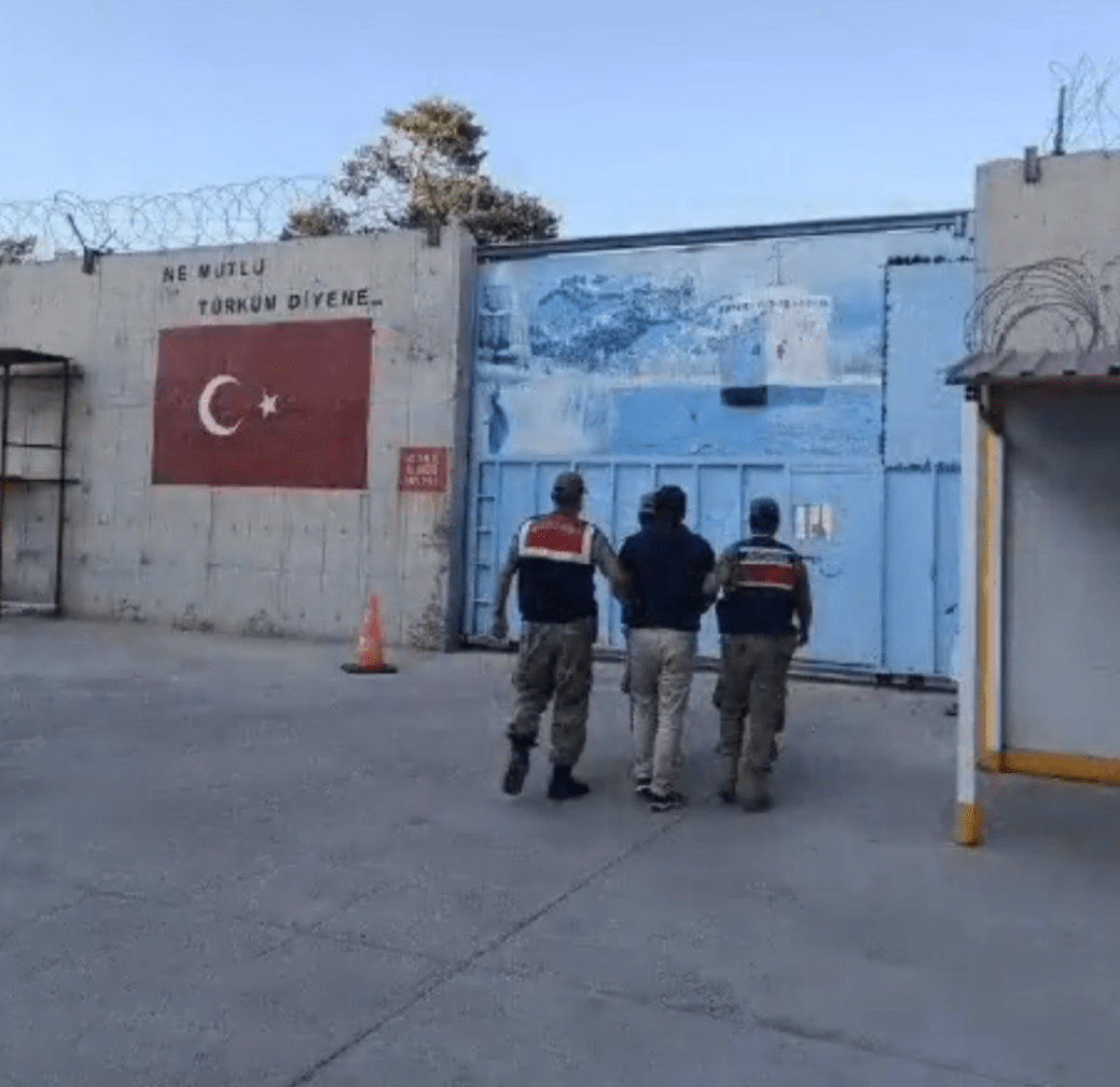 Van’da Firari 59 Göçmen Kaçakçılığı Organizatörü Yakalandı